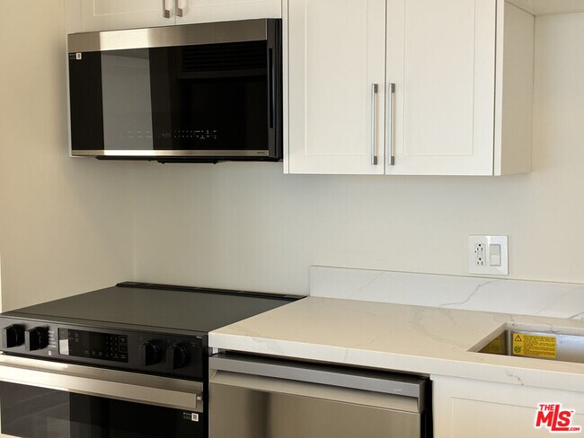 Building Photo - 201 Ocean Ave Ext