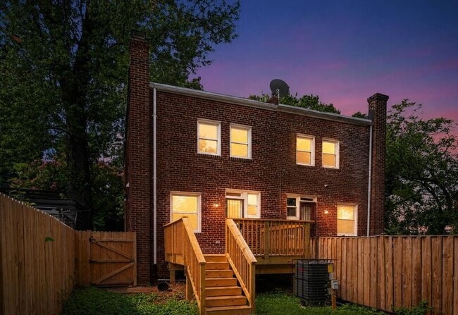 Building Photo - 1712 U St SE