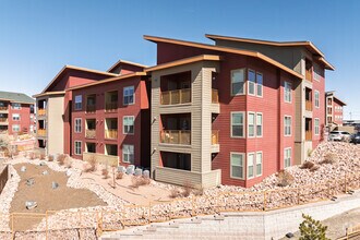 Building Photo - Cortland Powers North II