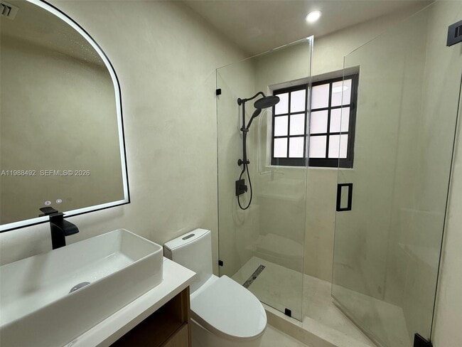 Building Photo - 1716 SW 11th St