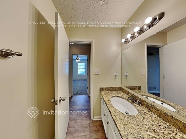 Building Photo - 505 Southmoor Cir