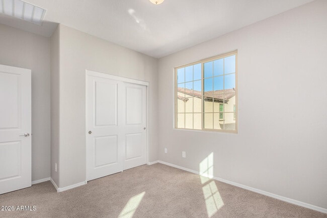 Building Photo - 1677 E Chelsea Ln