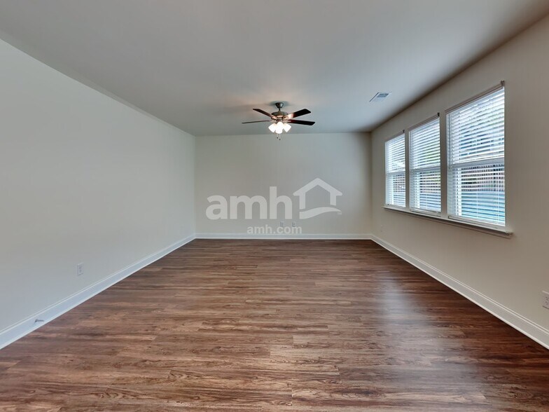 Building Photo - 1329 Ashlyn Ct