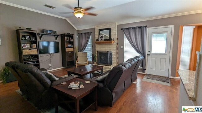 Building Photo - 1301 Girard St