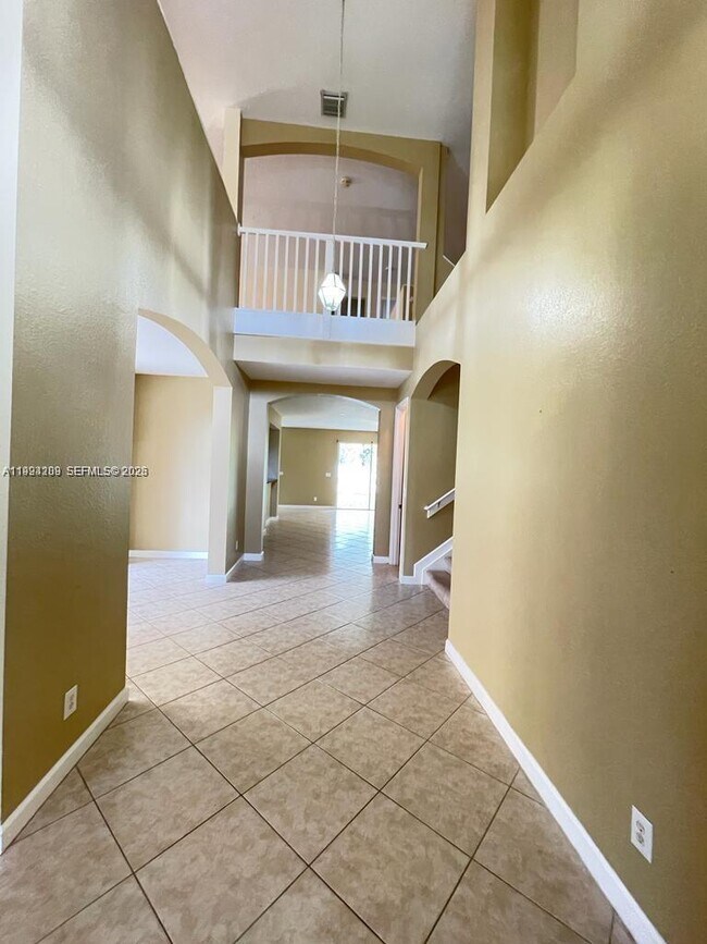 Building Photo - 19183 N Hibiscus St