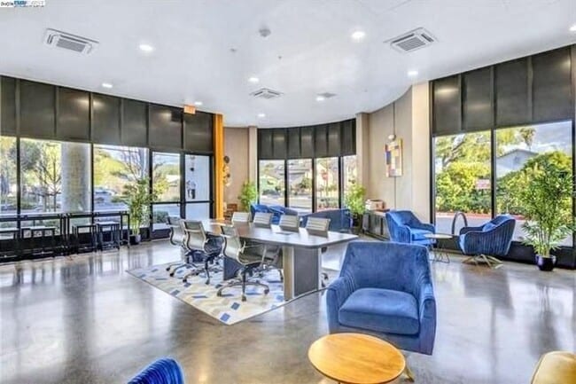 Building Photo - 42111 Osgood Rd