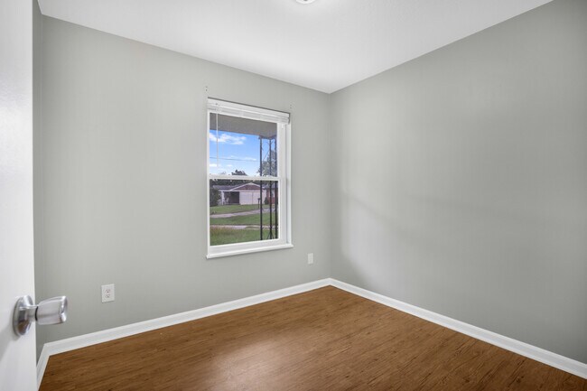 Building Photo - 4810 Guy Dr