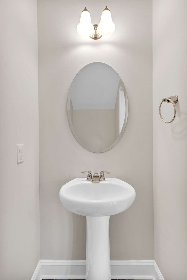 Building Photo - 509 Ferguson Ln