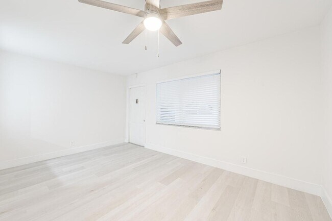 Building Photo - 1720 NW 37th St