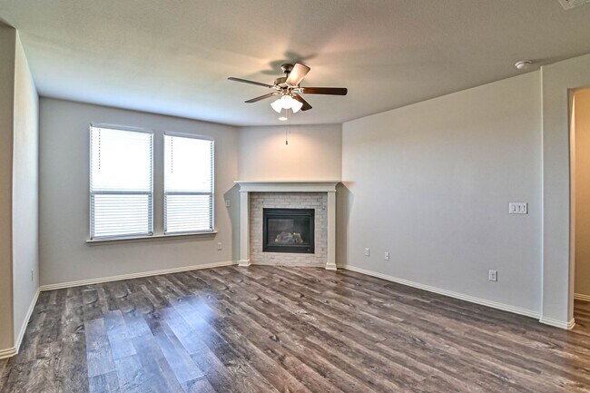 Building Photo - 1219 Santa Clara Dr