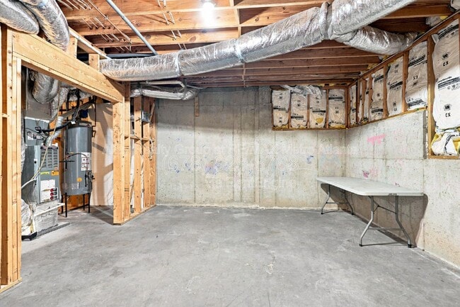 Building Photo - 6725 Ridgefield Dr