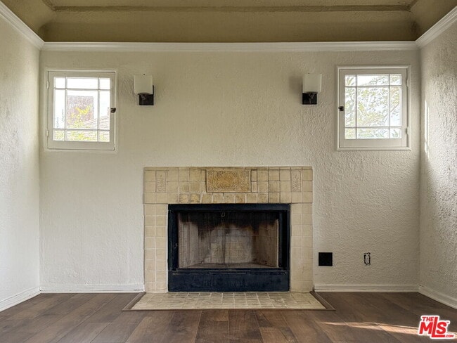 Building Photo - 1401 Dartmouth Dr