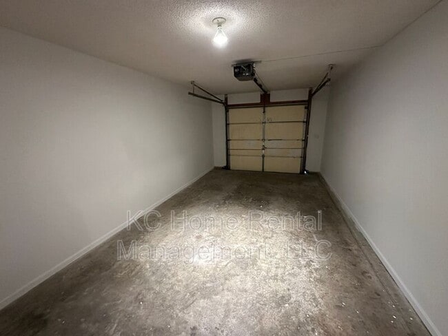 Building Photo - 820 167th Ct