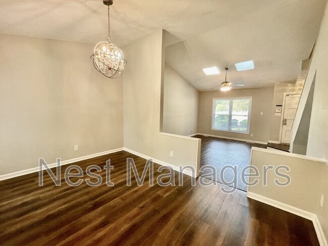 Building Photo - 820A Anarine Rd