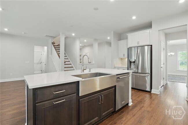 Building Photo - 29 Franklin Cut