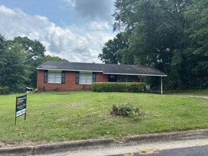 Building Photo - 6270 Stoneway Dr