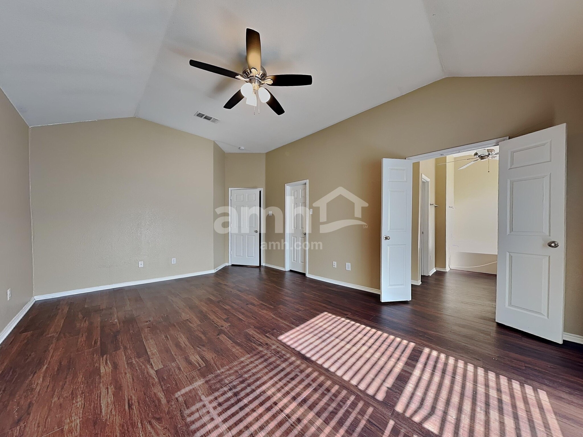 Building Photo - 1606 Windcastle Dr