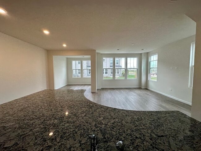 Building Photo - 659 Switchgrass Wy