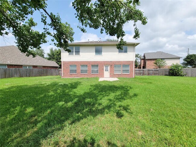 Building Photo - 6810 Keithwood Cir S