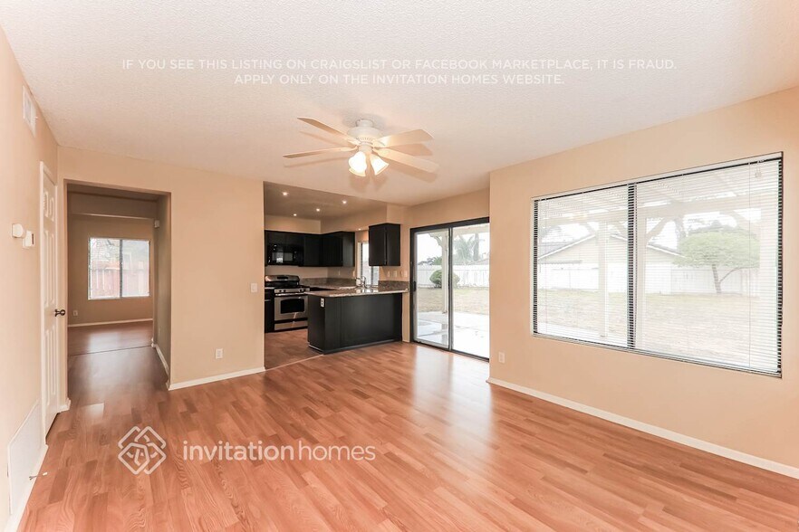 Building Photo - 25983 Whispering Wind Ct