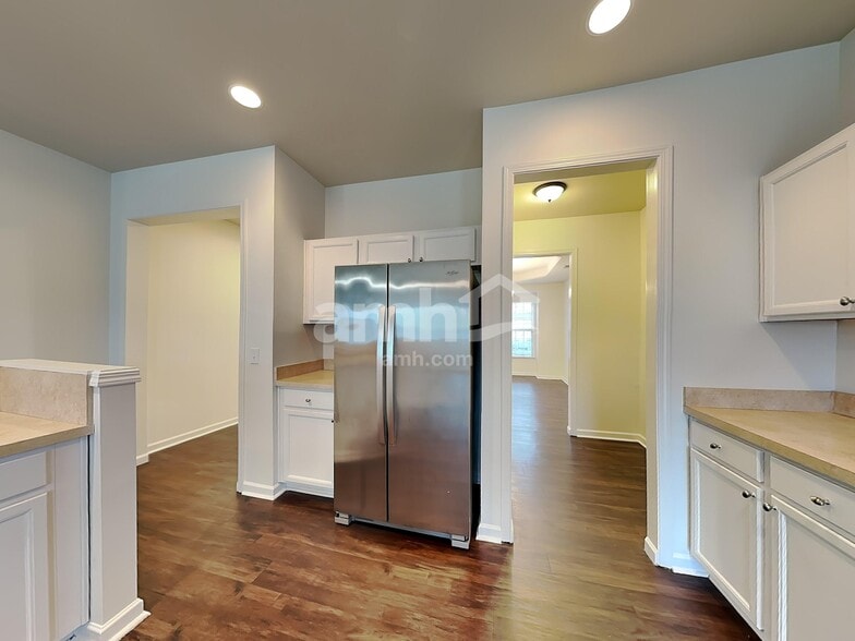 Building Photo - 1505 Ridge Haven Rd