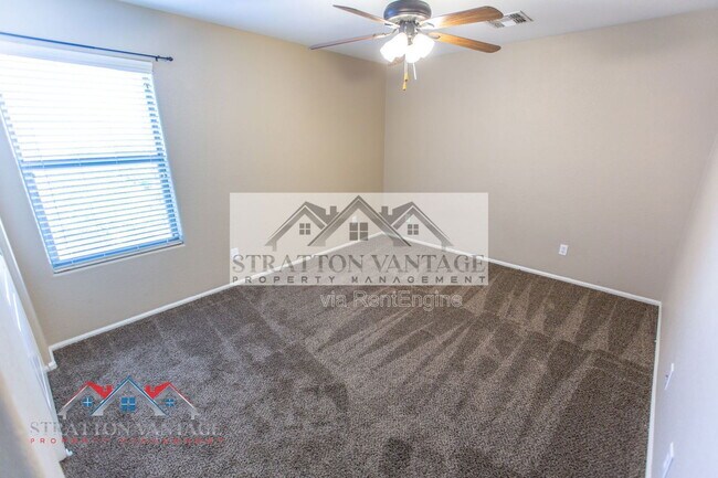 Building Photo - 4808 W Allen St