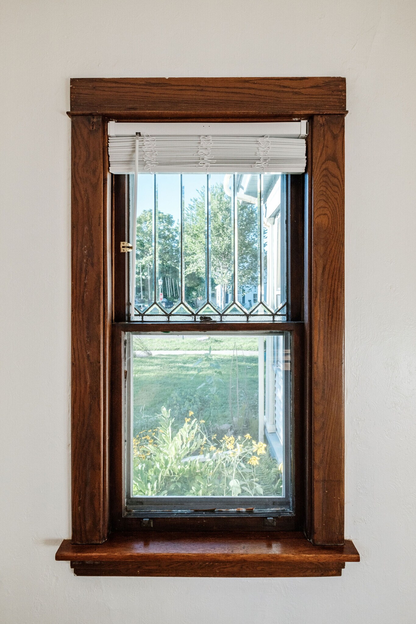 Original Ornate Stainglass Windows - 2016 Selby Ave