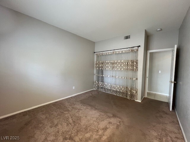 Building Photo - 380 Seine Way