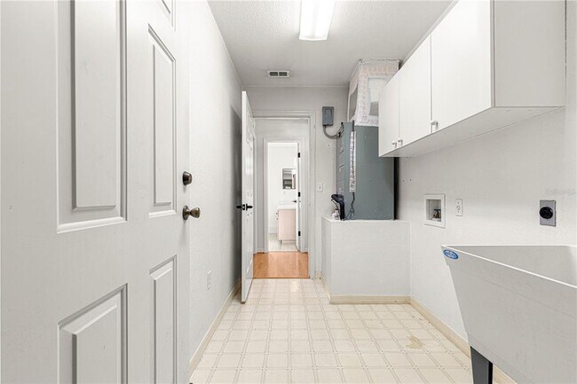 Building Photo - 11518 SW 136th Pl