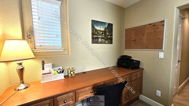 Building Photo - 1529 Borrasca Dr