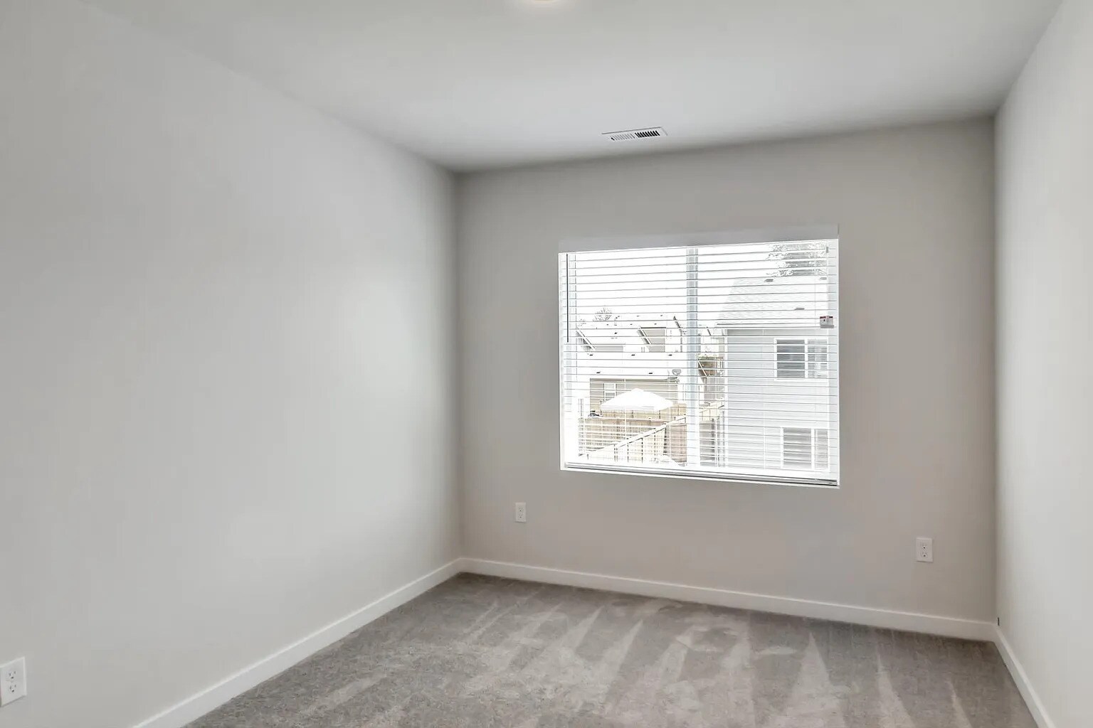 Building Photo - 8627 54th St NE