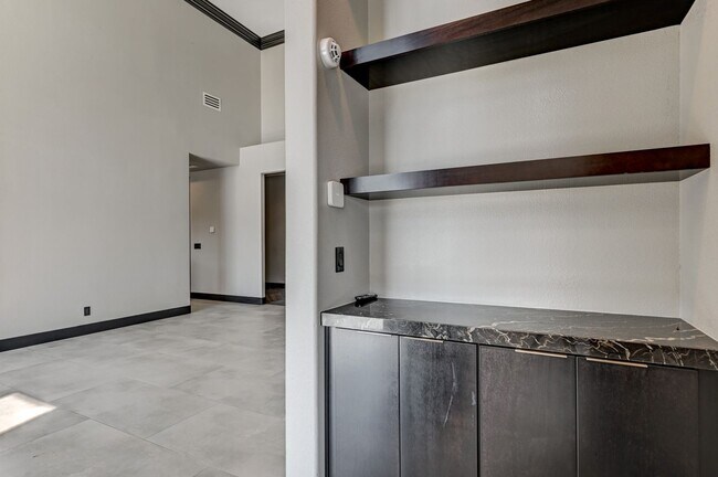 Building Photo - DREAMY 4BEDROOM HOME WITH POOL & BEAUTIFUL...