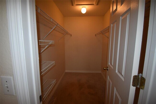 Building Photo - 862 Grand Regency Pointe