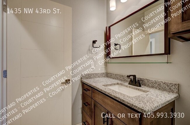 Building Photo - 1435 NW 43rd St