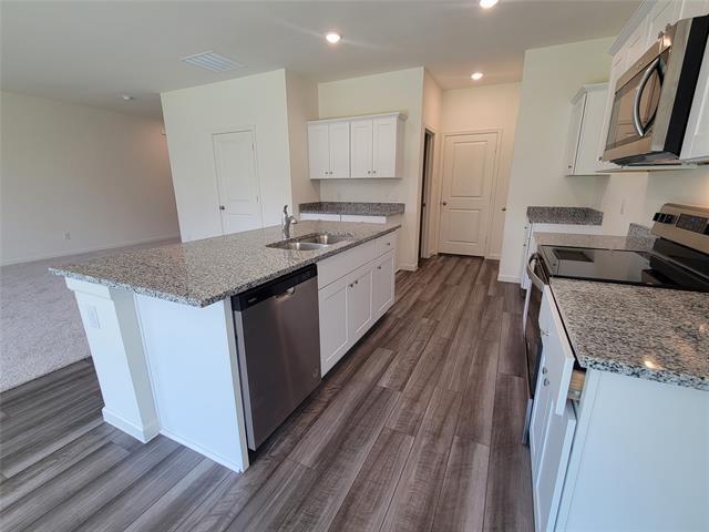 Building Photo - 2101 Revere Dr