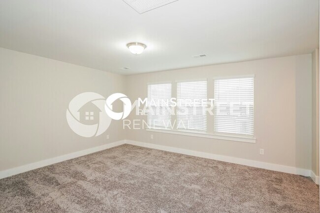 Building Photo - 5 Bedroom Pet-Friendly Home in ANTIOCH, TN...