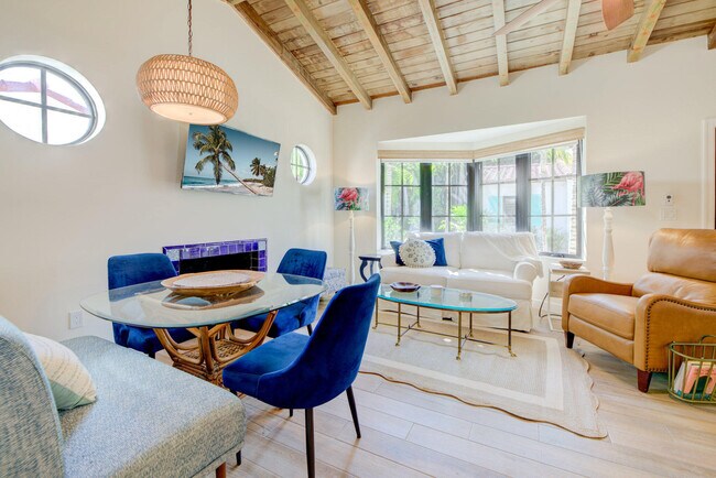 Building Photo - 110 Marine Way