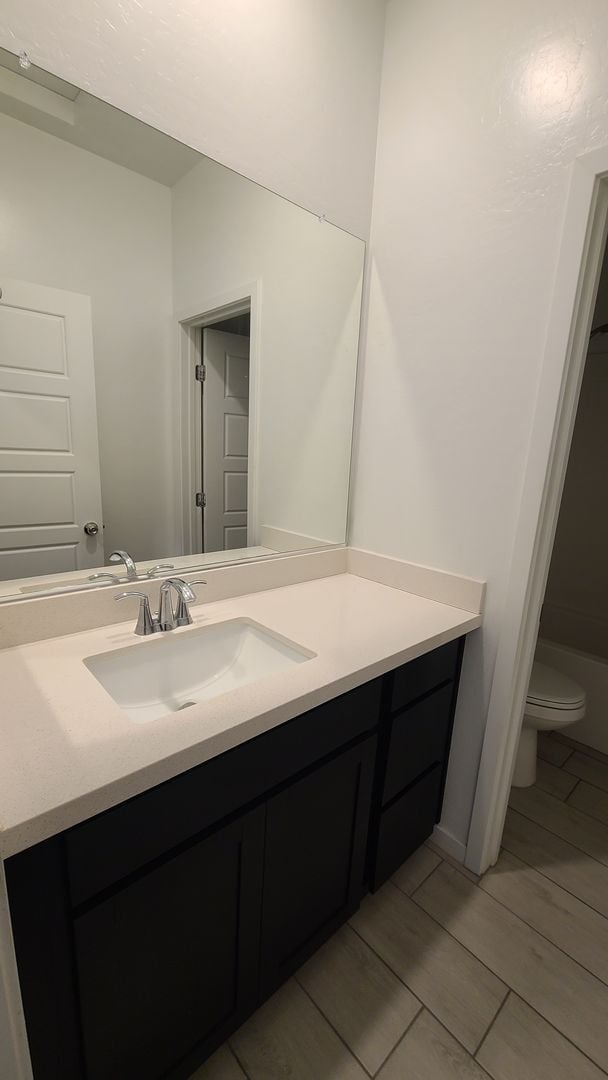 Building Photo - 3 Bedroom 2.5 Bath Townhouse