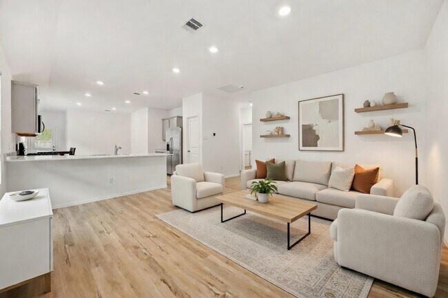 Building Photo - 3014 Wedgewood Cv Wy