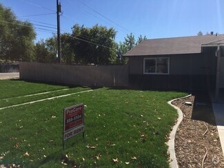 Building Photo - $1,895.00 / Ready Now / 3 Bedroom, 2 full ...