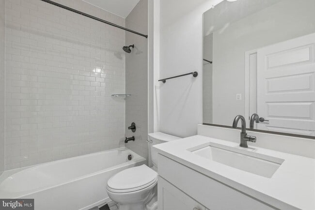 Building Photo - 5104 Randolph Rd