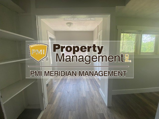 Building Photo - Spacious 4-Bedroom Duplex in Indianapolis ...