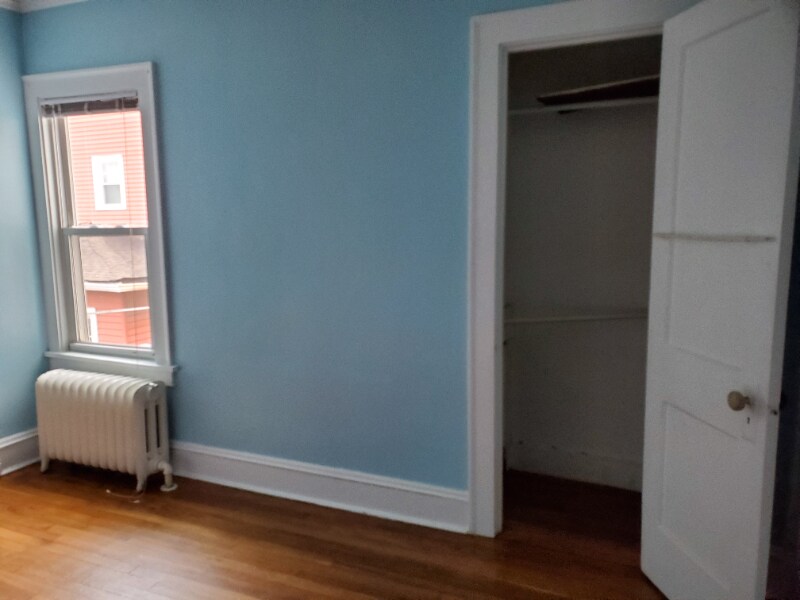 Building Photo - 15637 Madison Ave