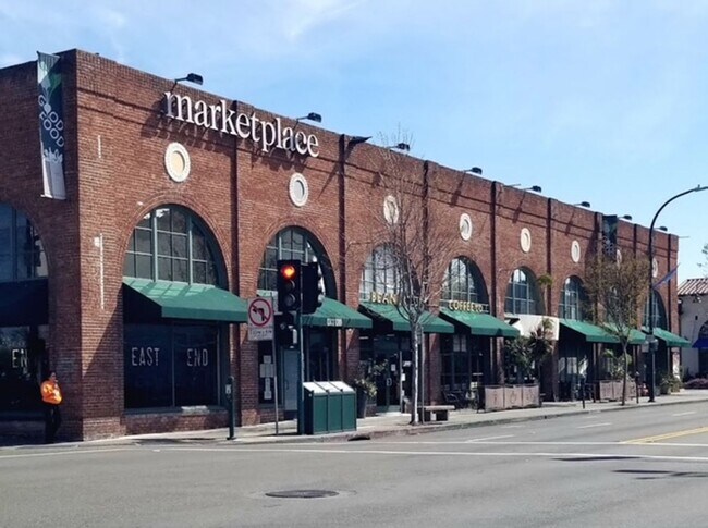 Building Photo - 2939 Glascock St