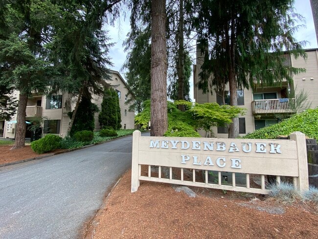 Primary Photo - 520 100th Ave SE