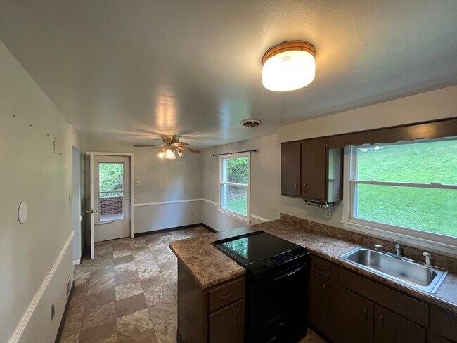 Building Photo - 119 Northumberland Dr