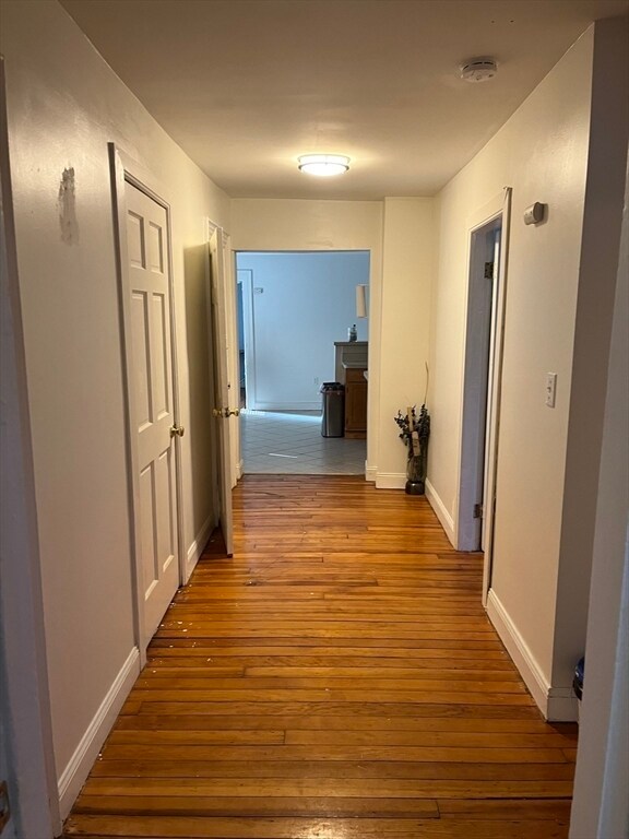 Building Photo - 81 Thornton St