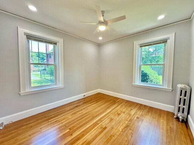 Building Photo - 476 Jamaicaway