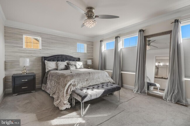 Building Photo - 11411 Tolkien Ave