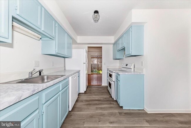 Building Photo - 13303 Country Ridge Dr